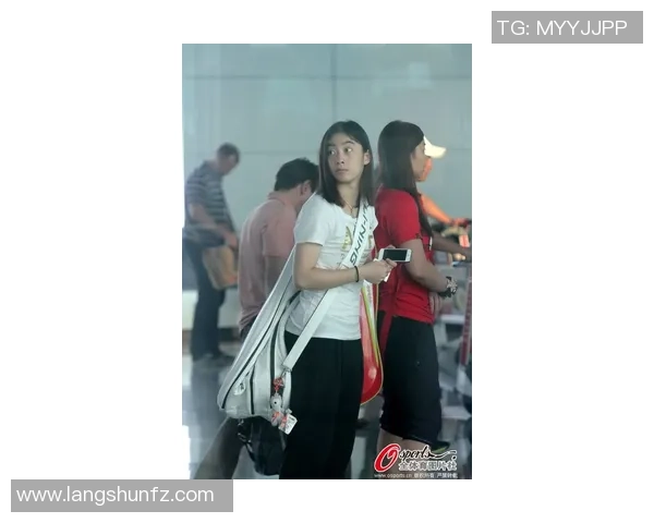 上海羽毛球队防反战术解析与热点动态探讨